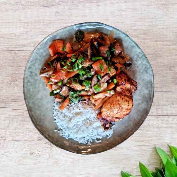 Milde rode curry met bloemkoolrijst (Koolhydraatarm)