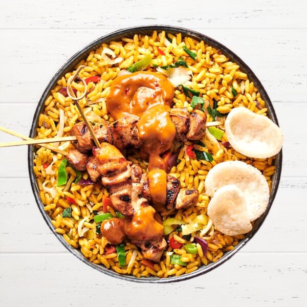 Heerlijke nasi goreng met saté